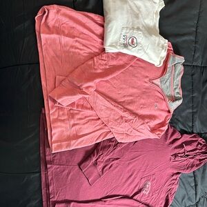 Men’s vineyard vine shirts medium